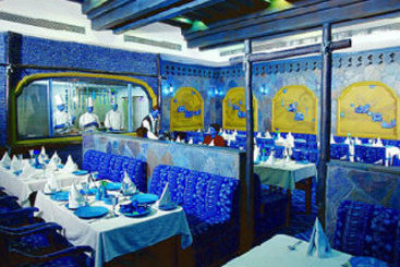 Hotel KC Cross Road 5