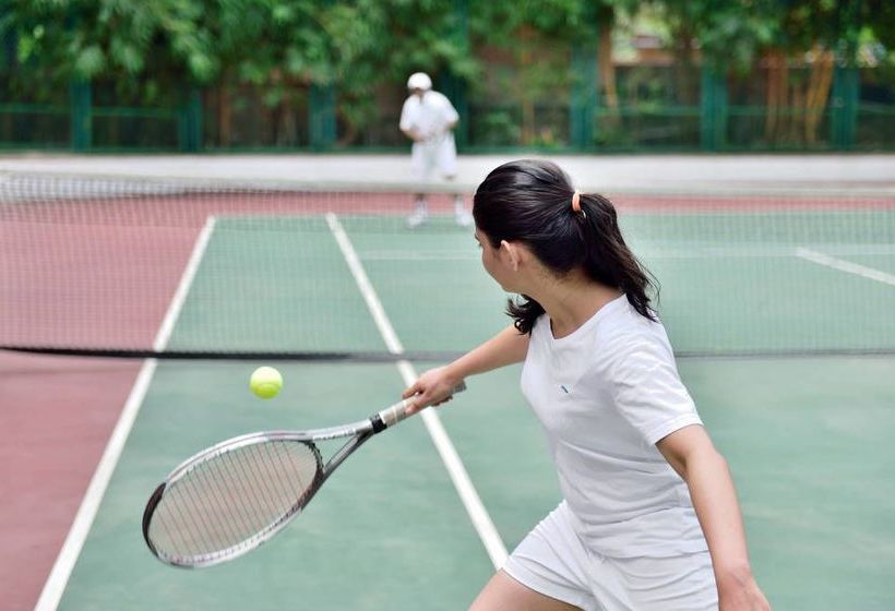 Marriott Executive Apartments Lakeside Chalet 18