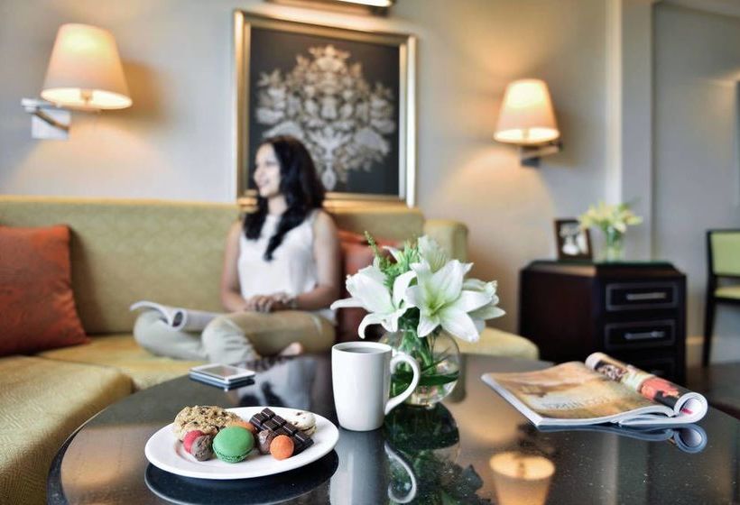 Marriott Executive Apartments Lakeside Chalet 9