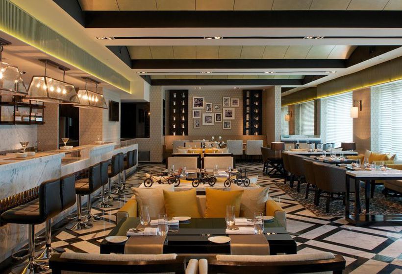 Hotel Intercontinental Marine Drive-Mumbai 11