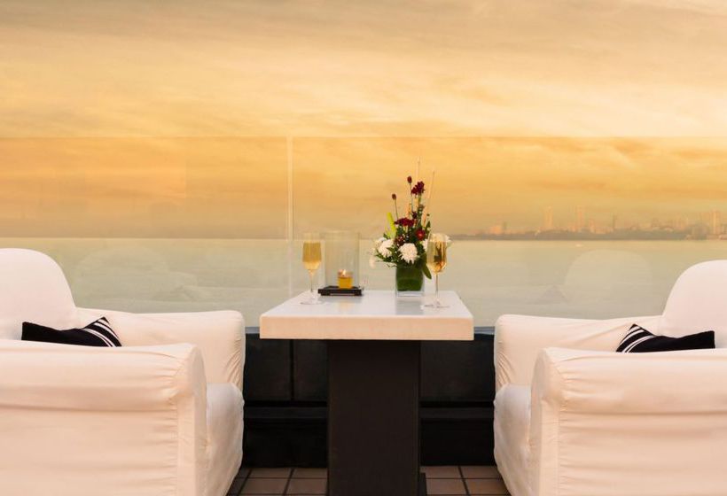Hotel Intercontinental Marine Drive-Mumbai 15