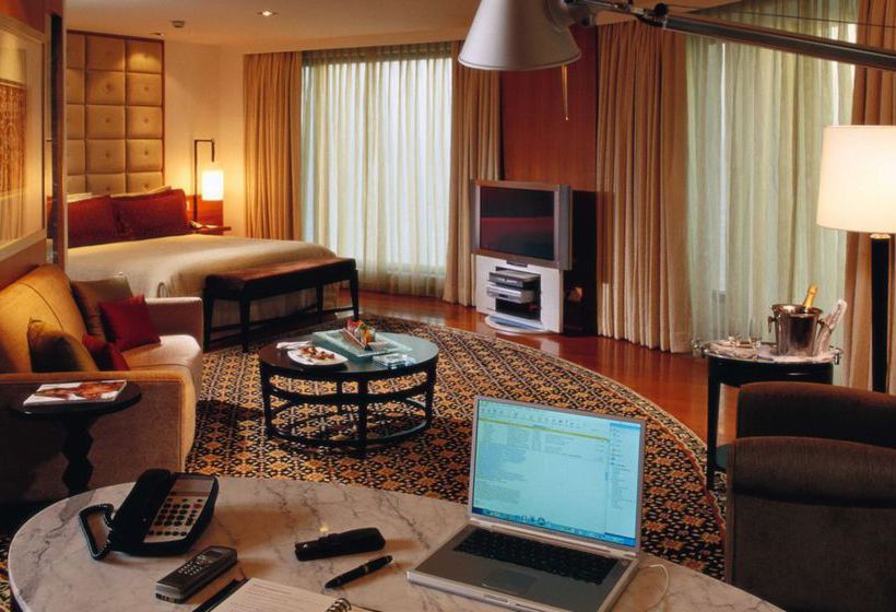 Hotel Intercontinental Marine Drive-Mumbai 9