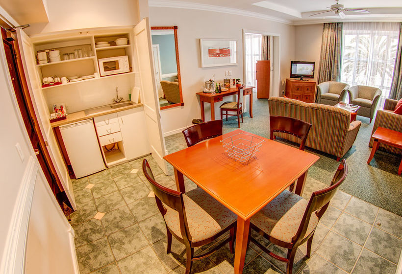 Hotel Courtyard Port Elizabeth 9