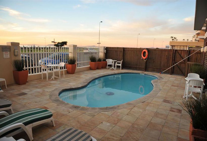 Hotel Mouillepoint Village 4