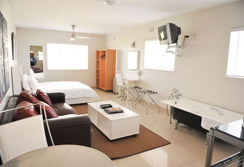 Hotel Mouillepoint Village 9