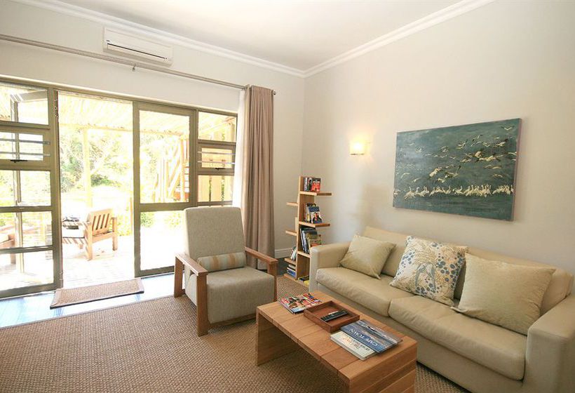 Hotel Camps Bay Retreat 18