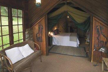 Hotel Buffalo Hills Game Reserve & Lodge