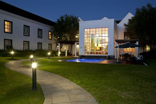 Hotel City Lodge Grandwest 12