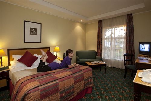 Hotel City Lodge Grandwest 5