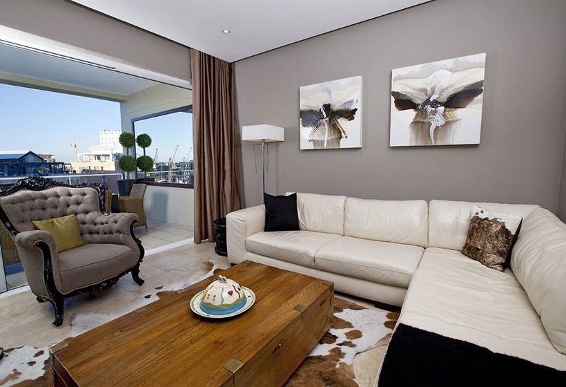 Hotel Waterfront Village 17