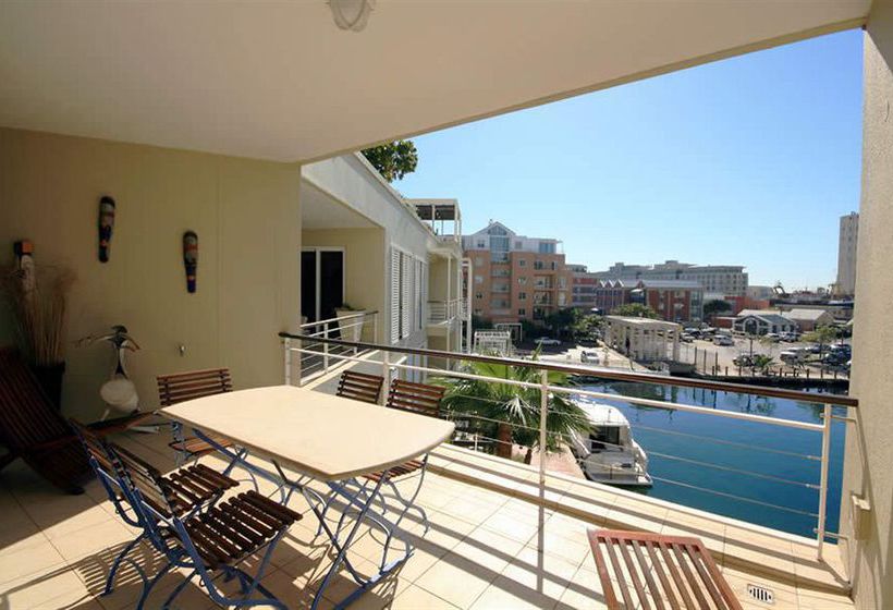 Hotel Waterfront Village 5