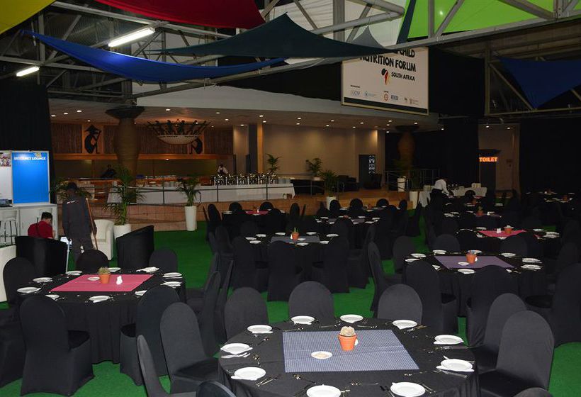 Hotel Emerald Safari Resort & Casino 10