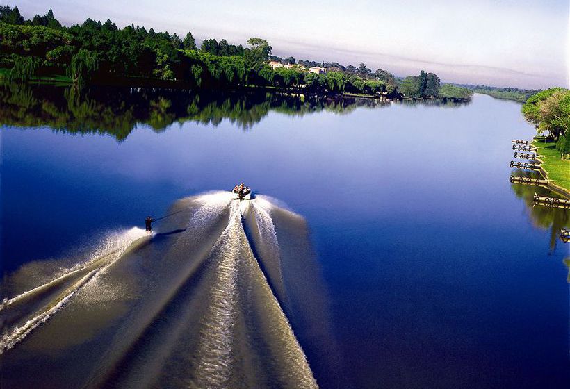 Hotel Emerald Safari Resort & Casino 16