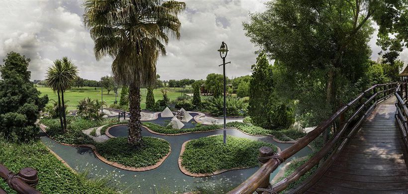 Hotel Emerald Safari Resort & Casino 18