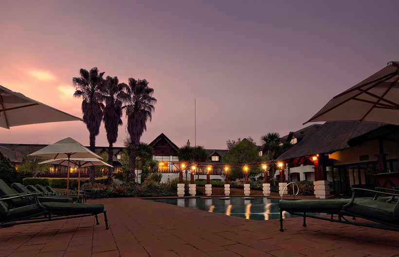 Hotel Emerald Safari Resort & Casino 3