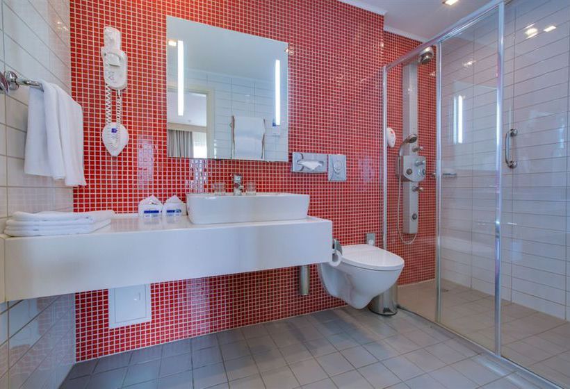 Hotel Park Inn by Radisson Poliarnie Zori 8