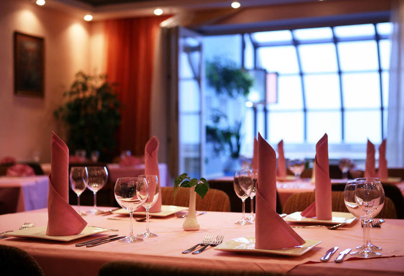 Best Eastern Hotel Gavan 11