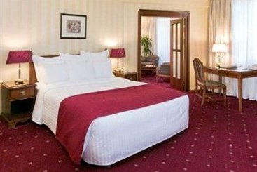 Hotel Marriott Royal Aurora 5