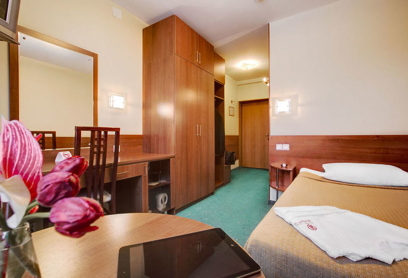 Hotel Meridian Murmansk 11