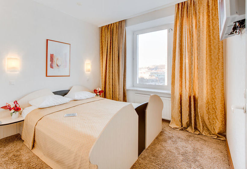 Hotel Meridian Murmansk 13