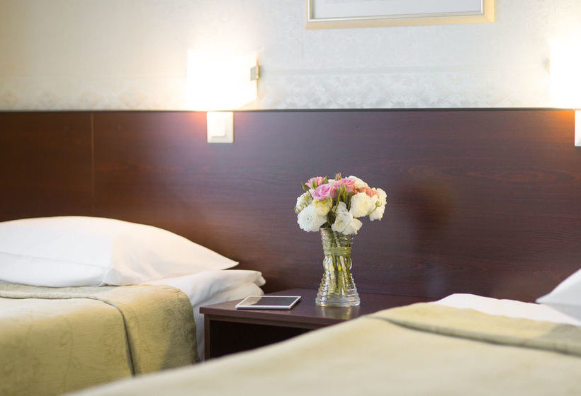 Hotel Meridian Murmansk 4