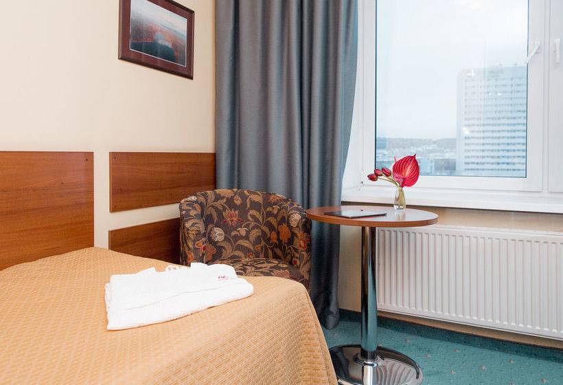 Hotel Meridian Murmansk 7