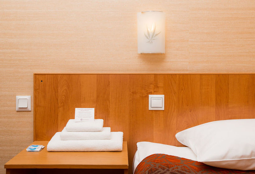 Hotel Meridian Murmansk 8