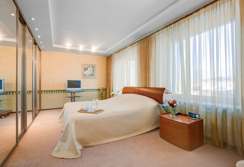 Hotel Meridian Murmansk 9