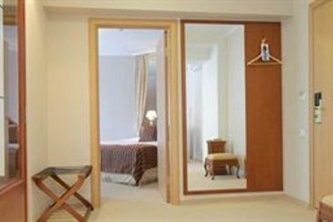 Hotel Oktyabrskaya 17