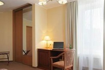 Hotel Oktyabrskaya 18