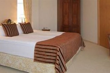 Hotel Oktyabrskaya 19