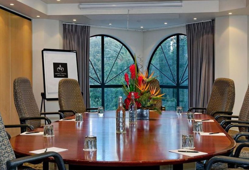 Amora Hotel Auckland 7