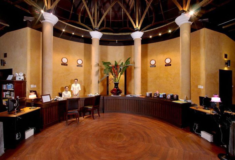 Hotel The Village Resort & Spa 1