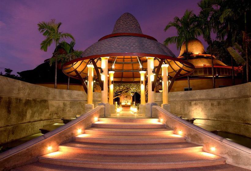 Hotel The Village Resort & Spa 3