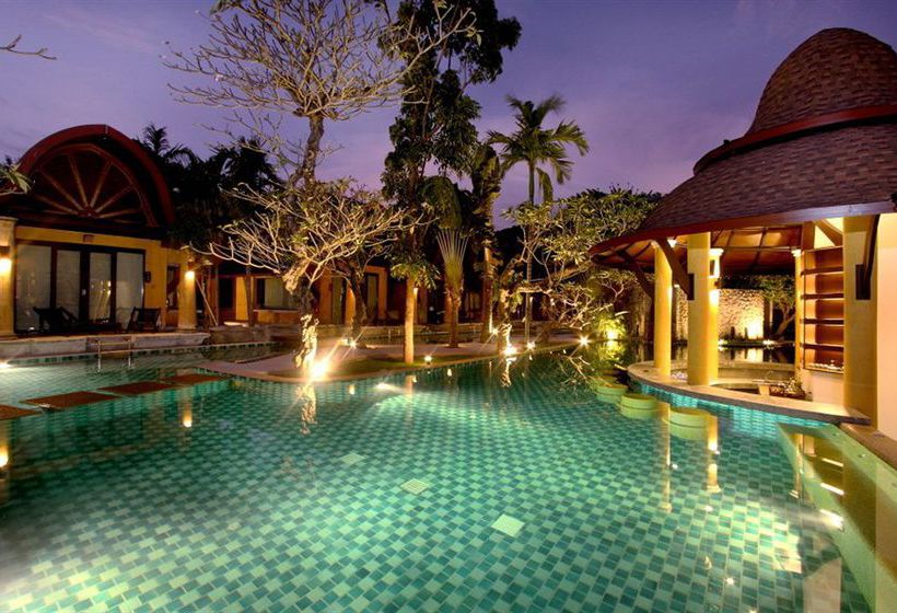 Hotel The Village Resort & Spa 9