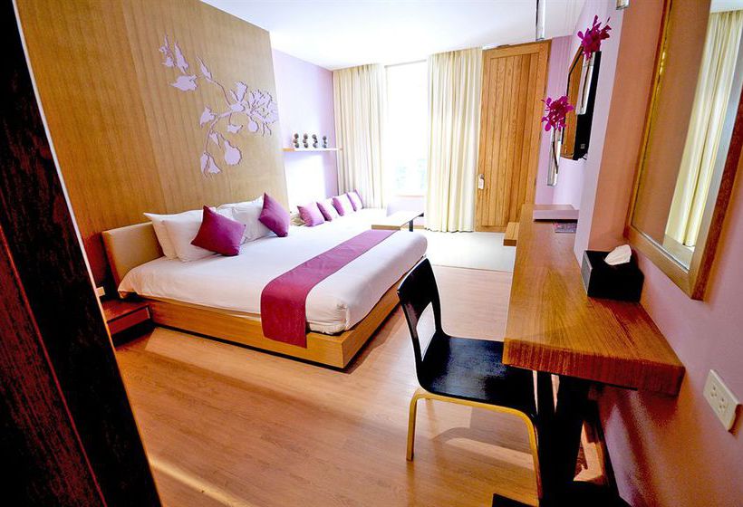 Hotel Iyara Beach & Plaza 10