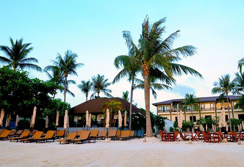 Hotel Iyara Beach & Plaza 4