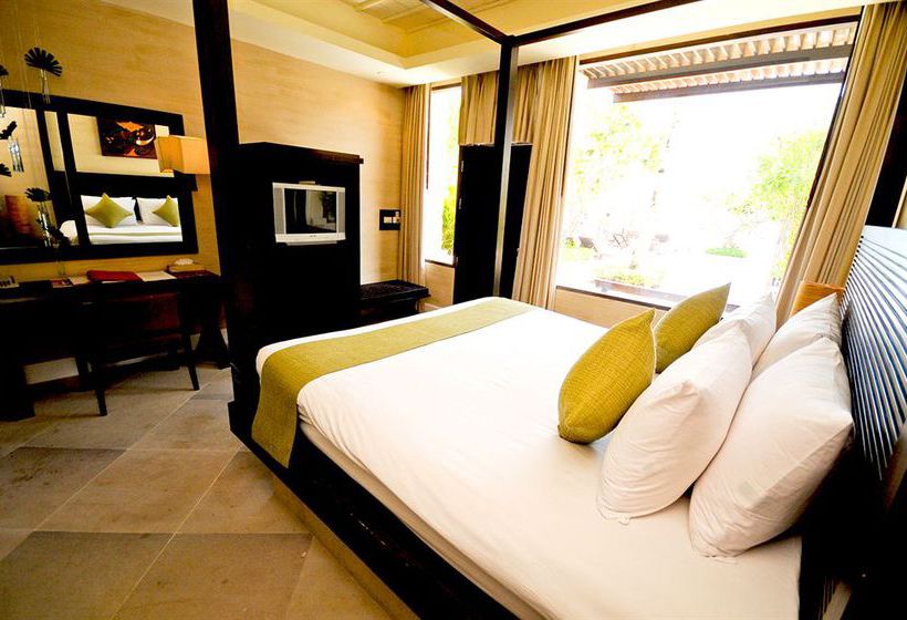 Hotel Iyara Beach & Plaza 5