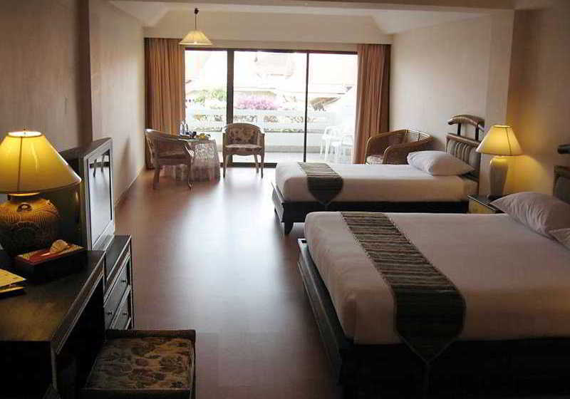 The Cha Am Methavalai Hotel 2