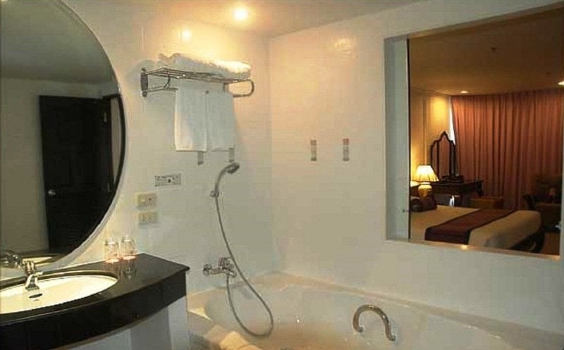 The Cha Am Methavalai Hotel 3