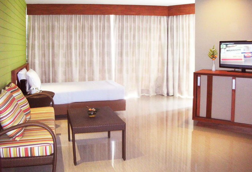 Long Beach Cha-Am Hotel 11