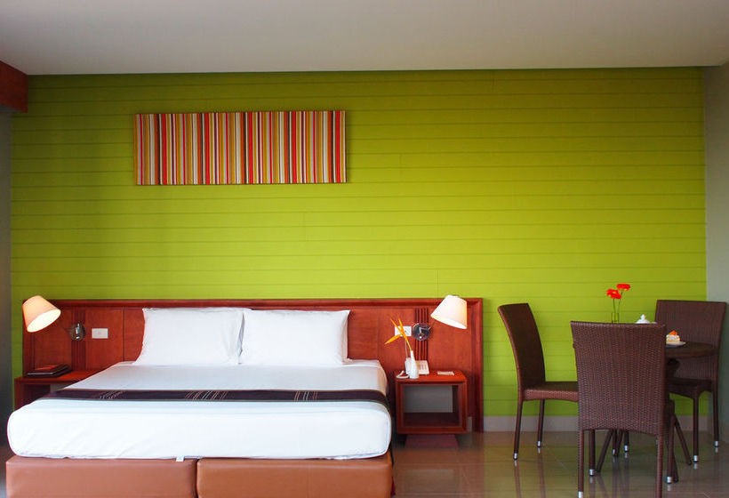 Long Beach Cha-Am Hotel 12