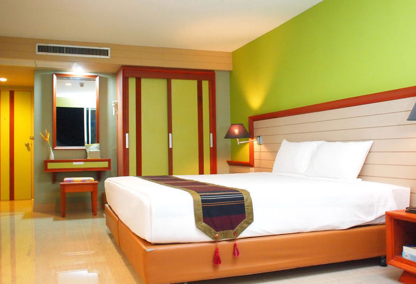 Long Beach Cha-Am Hotel 13