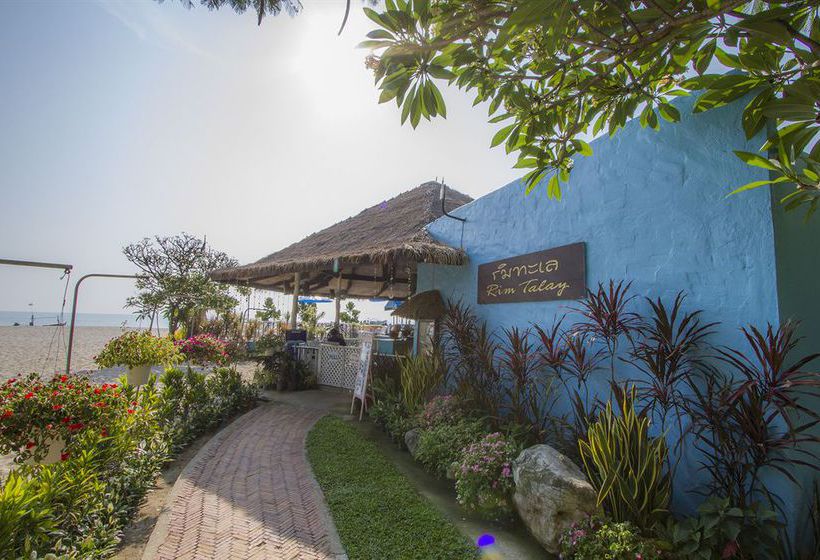 Hotel Beach Garden 18