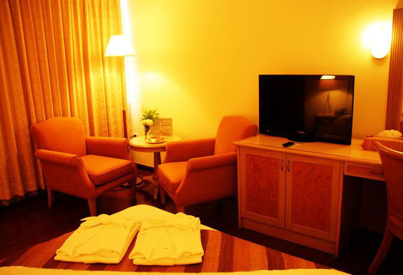 Hotel Grand Tower Inn Rama 6 1