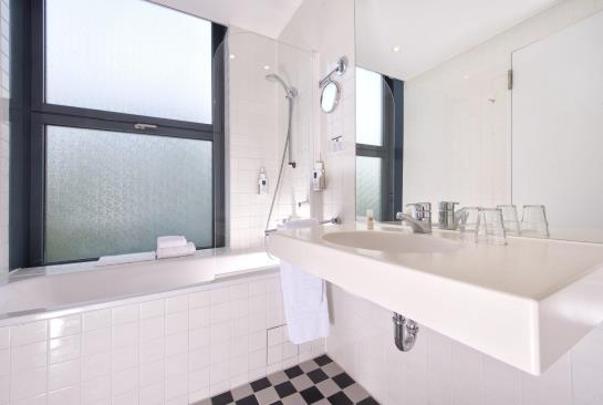 Best Western Premier Hotel Am Borsigturm 11