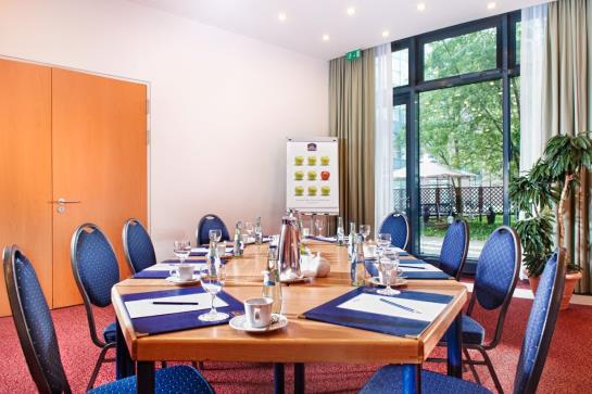 Best Western Premier Hotel Am Borsigturm 17