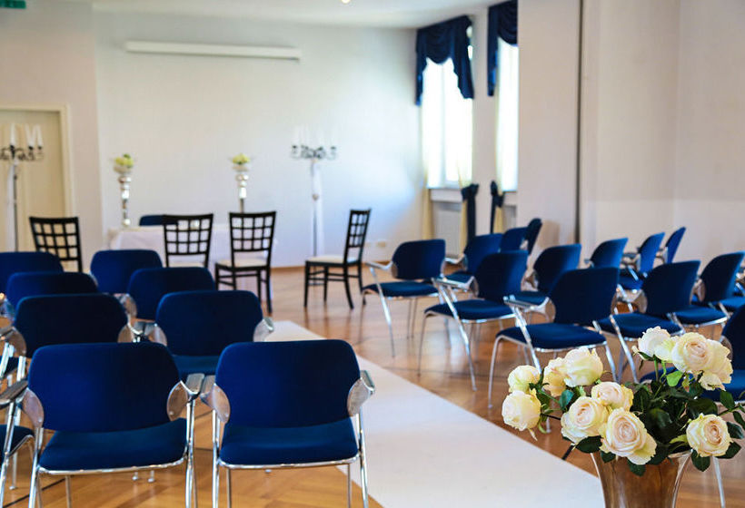 Best Western Hotel De Ville 11