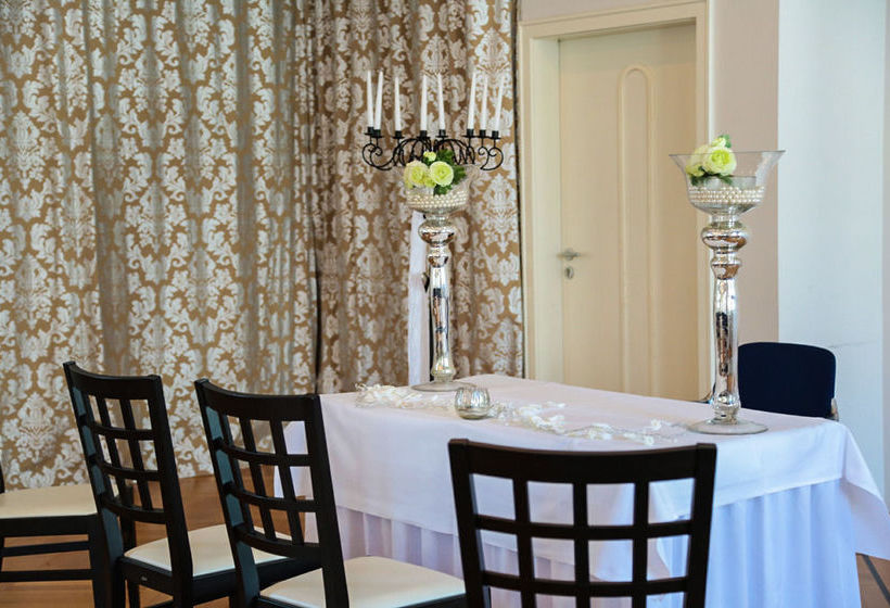 Best Western Hotel De Ville 12