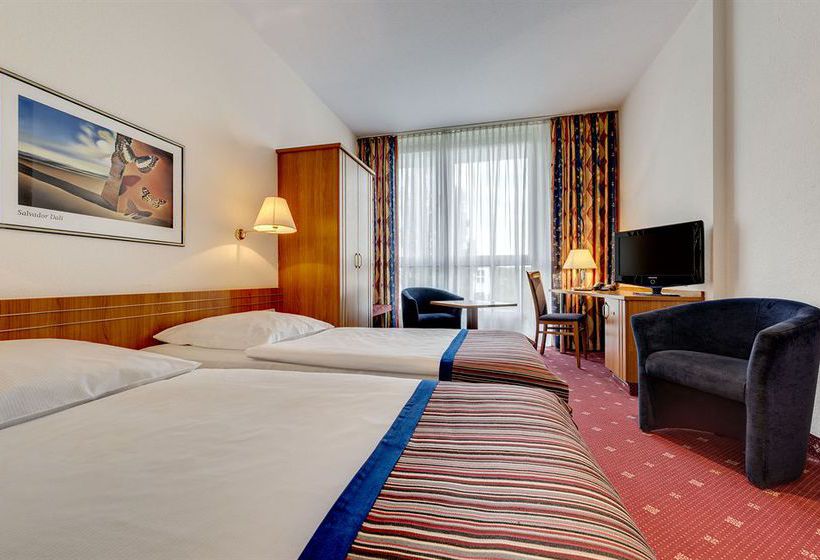 Hotel Park Inn Berlin City-West 17